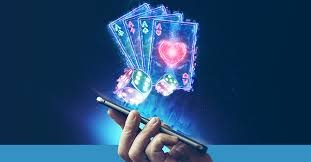 qt62 APP မိုဘိုင်းဖုန်းပေါ်တွင် ကစားနေသောပုံ